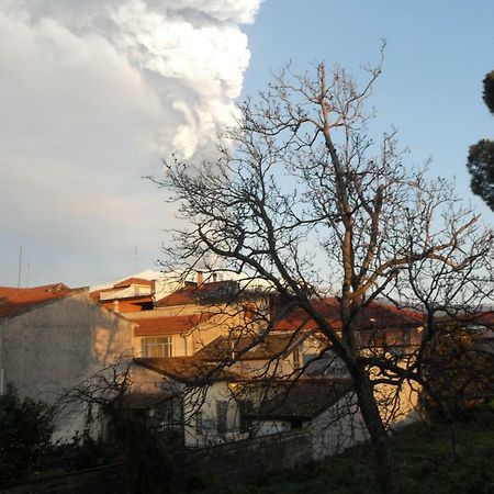 B&B Vicolo Del Chiostro Aci Sant'Antonio Luaran gambar