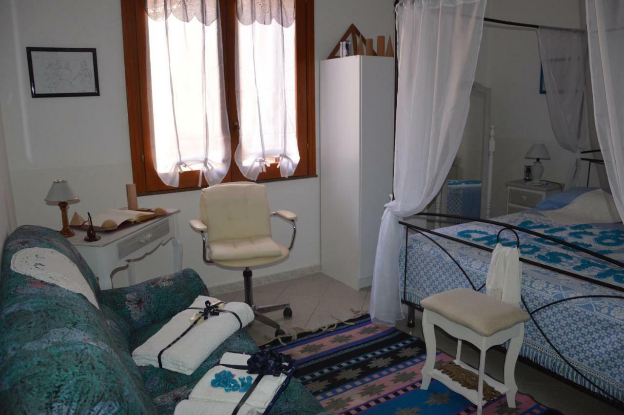 B&B Vicolo Del Chiostro Aci Sant'Antonio Luaran gambar