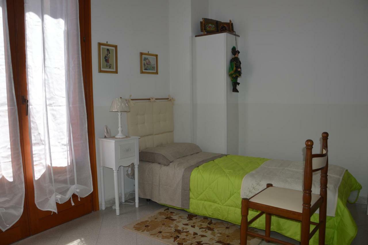B&B Vicolo Del Chiostro Aci Sant'Antonio Luaran gambar
